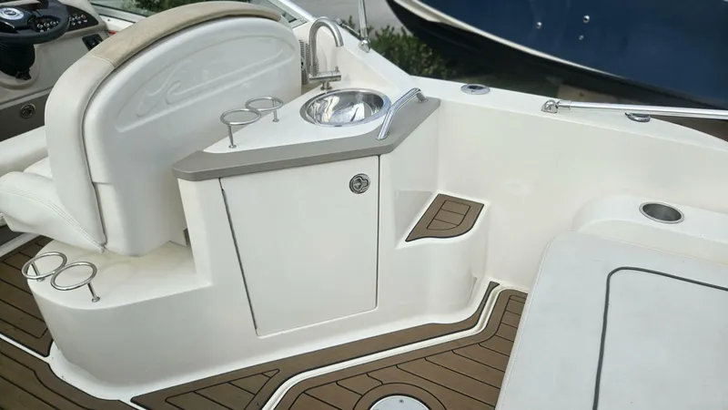 Slide: The Image of Sea Ray 240 Sundancer 2008 - 5004961