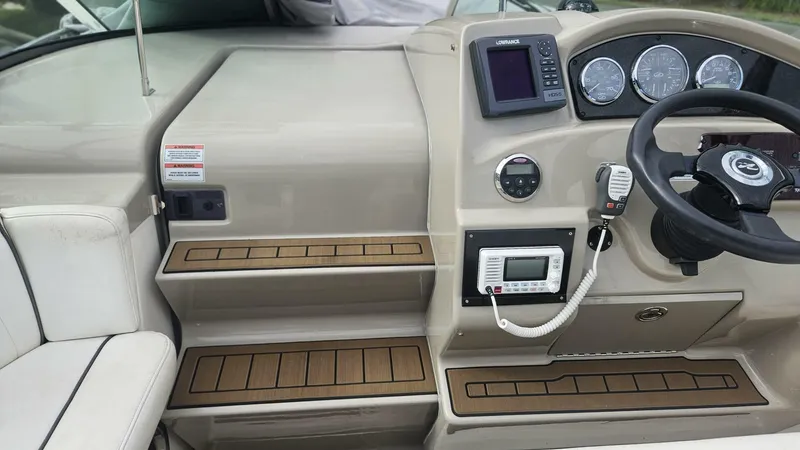 Slide: The Image of Sea Ray 240 Sundancer 2008 - 5004967