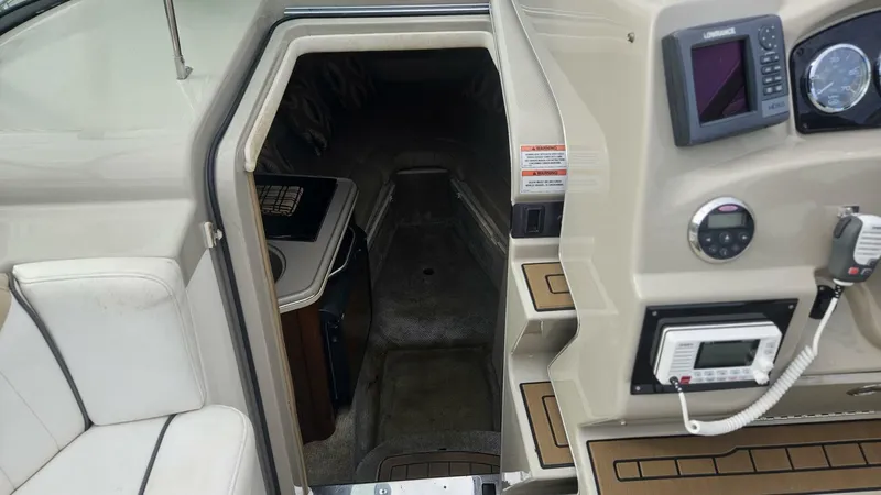 Slide: The Image of Sea Ray 240 Sundancer 2008 - 5004966