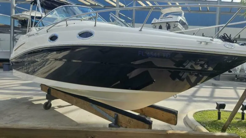 Slide: The Image of Sea Ray 240 Sundancer 2008 - 5004992