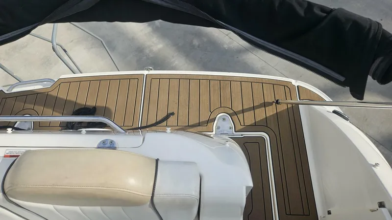 Slide: The Image of Sea Ray 240 Sundancer 2008 - 5004984