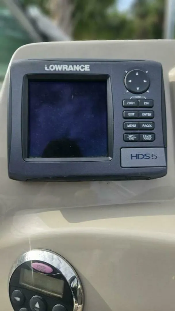 Slide: The Image of Sea Ray 240 Sundancer 2008 - 5004979