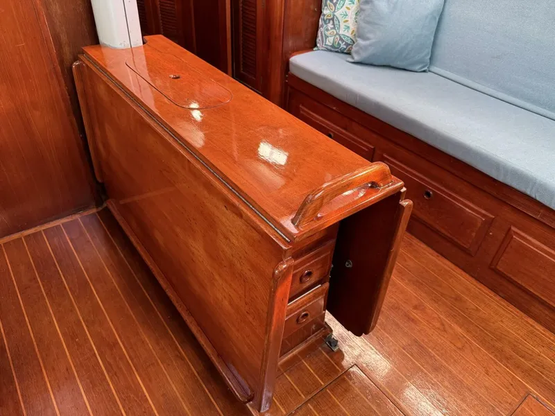 Slide: The Image of Endeavour 42 1985 - 5026382