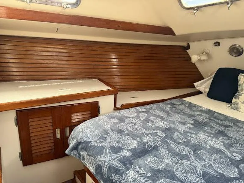 Slide: The Image of Morgan 44 1989 - 5028794