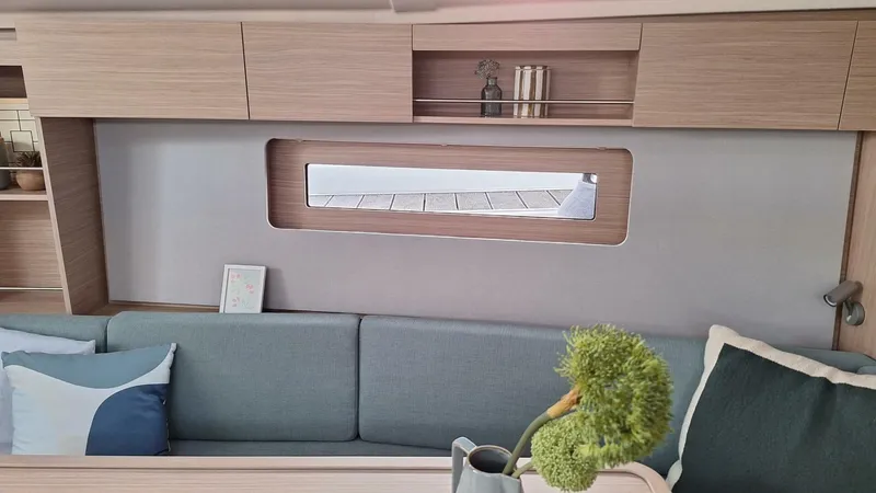 Slide: The Image of Beneteau Oceanis 37.1 Electric - 5849786