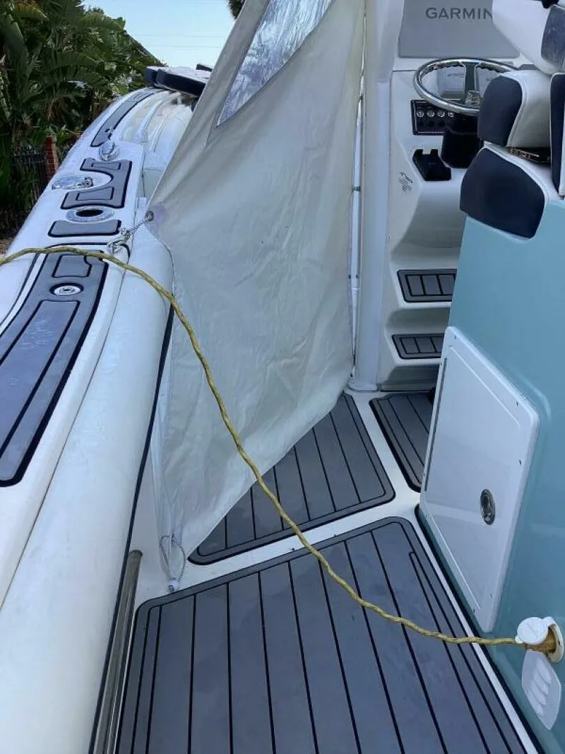 Slide: The Image of Tidewater 280 Adventure 2021 - 5128381