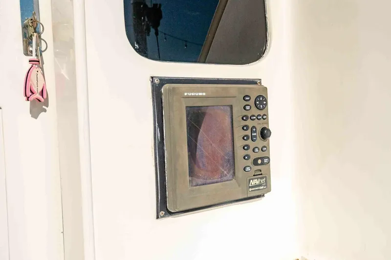 Slide: The Image of 1999 Ocean 56 Convertible Tunar - 5003189