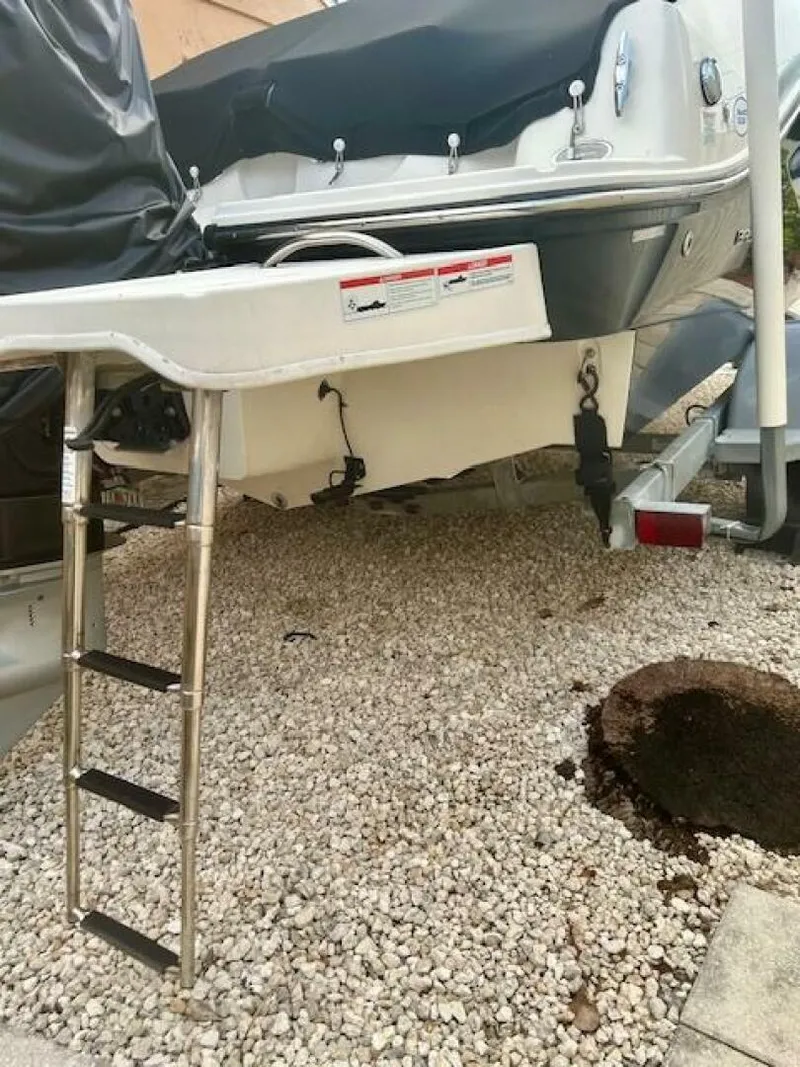 Slide: The Image of Bayliner DX2000 2022 - 5003234