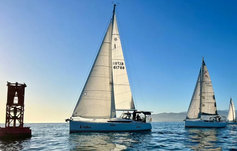 Slide: The Image of Jeanneau 379 2013 - 5003740