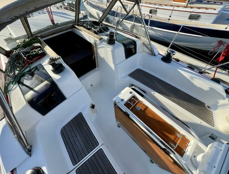 Slide: The Image of Jeanneau 379 2013 - 5003792