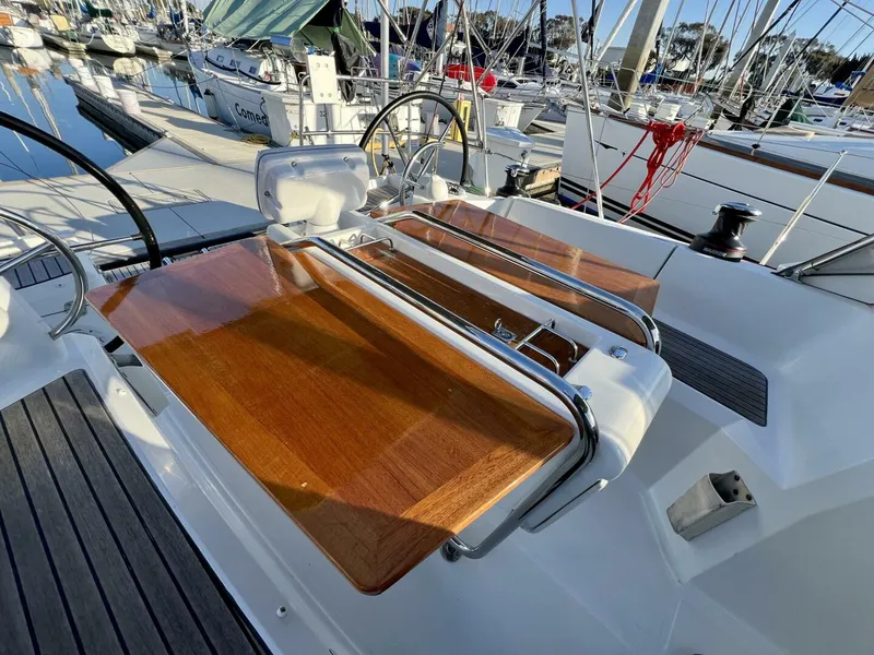 Slide: The Image of Jeanneau 379 2013 - 5003797