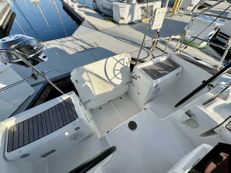 Slide: The Image of Jeanneau 379 2013 - 5003802