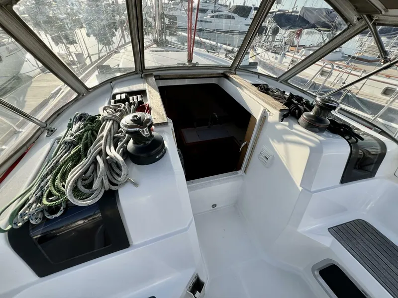 Slide: The Image of Jeanneau 379 2013 - 5003808