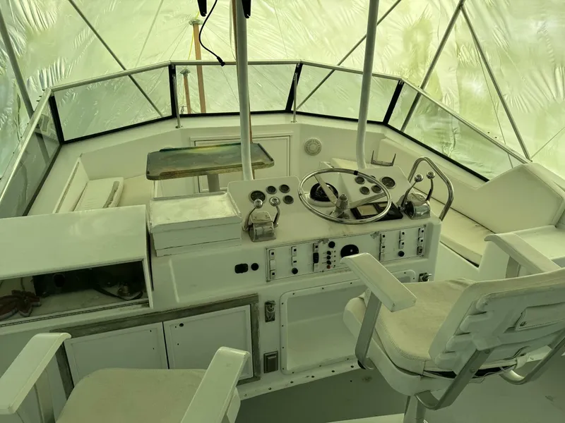 Slide: The Image of Hatteras CONVERTIBLE 1980 - 5008581