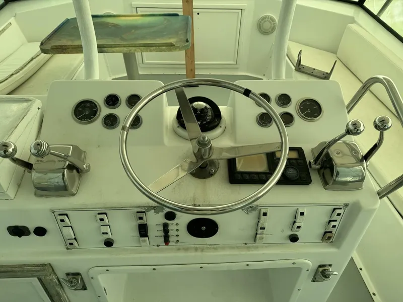 Slide: The Image of Hatteras CONVERTIBLE 1980 - 5008582