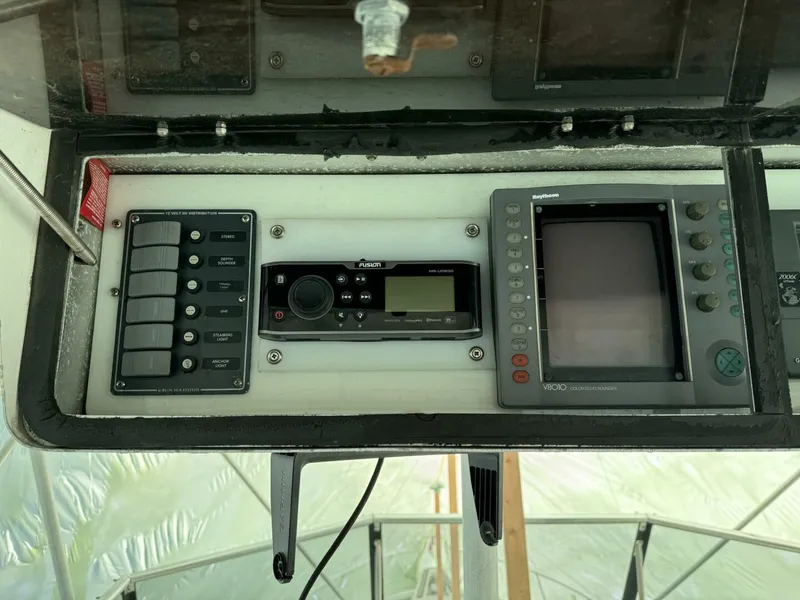 Slide: The Image of Hatteras CONVERTIBLE 1980 - 5008585