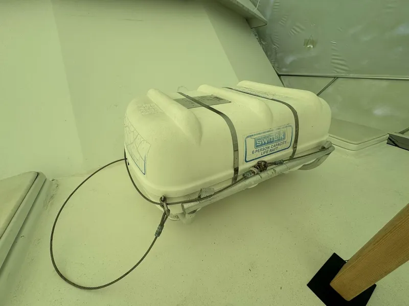 Slide: The Image of Hatteras CONVERTIBLE 1980 - 5008603