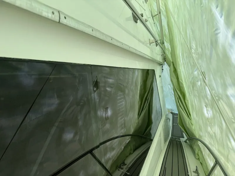 Slide: The Image of Hatteras CONVERTIBLE 1980 - 5008609