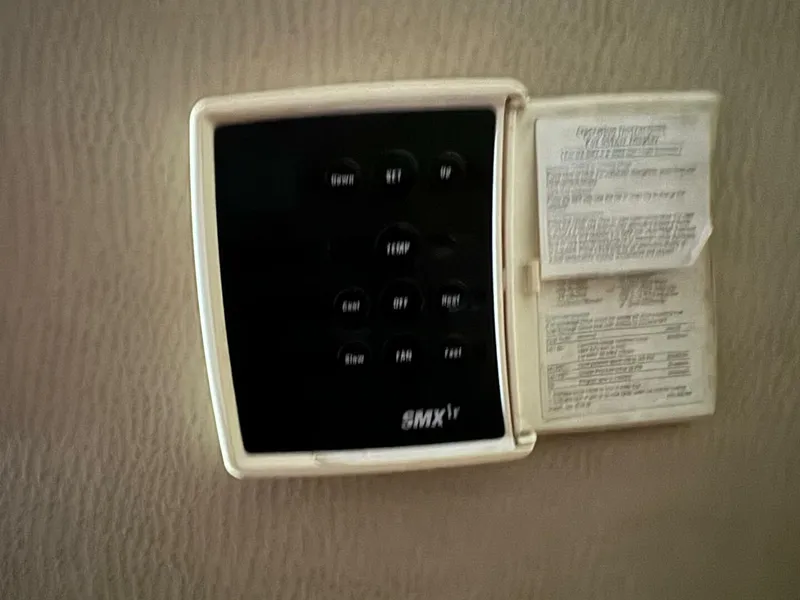 Slide: The Image of Hatteras CONVERTIBLE 1980 - 5008632