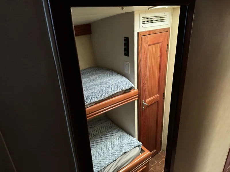 Slide: The Image of Hatteras CONVERTIBLE 1980 - 5008637