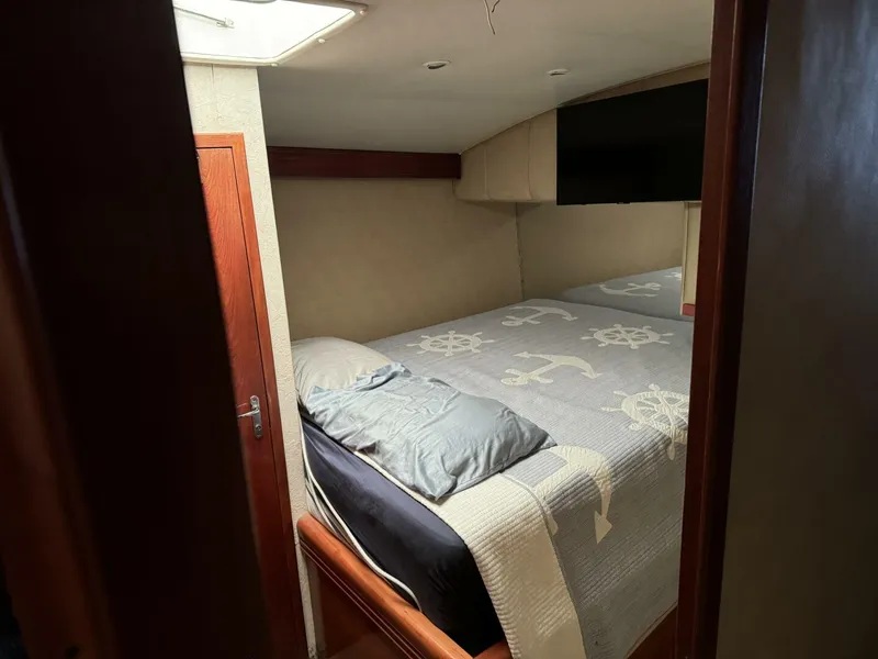 Slide: The Image of Hatteras CONVERTIBLE 1980 - 5008643