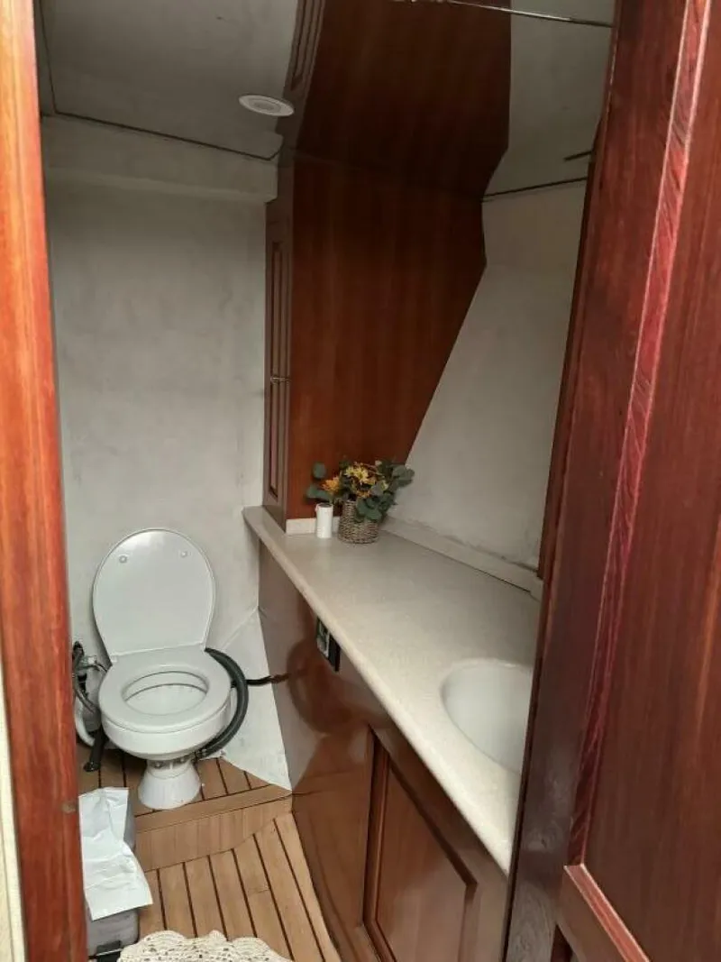 Slide: The Image of Hatteras CONVERTIBLE 1980 - 5008646