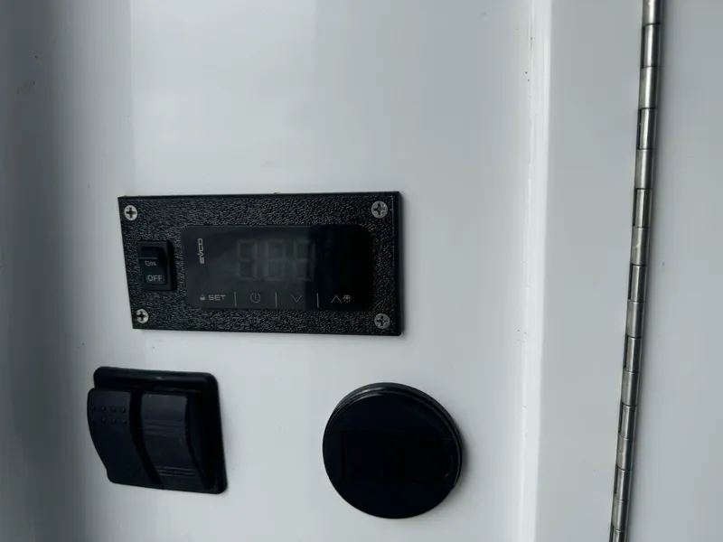 Slide: The Image of Front Runner 36 2023 - 5005078