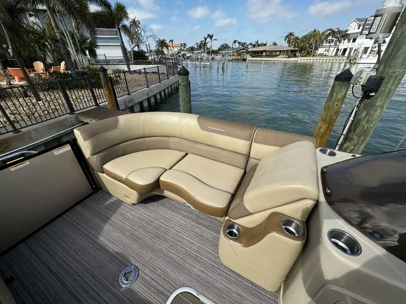 Slide: The Image of Veranda VR22 RC 2020 - 5008331