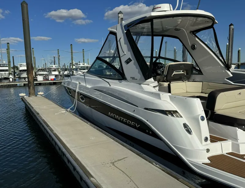 Slide: The Image of Monterey 335 SY 2018 - 5008477