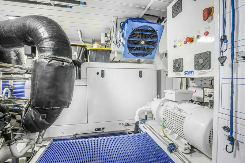 Slide: The Image of Engine room - 5009669