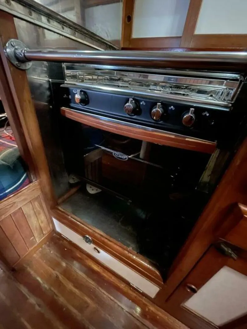 Slide: The Image of Kadey-Krogen Centerboard Cutter 1982 - 5008926