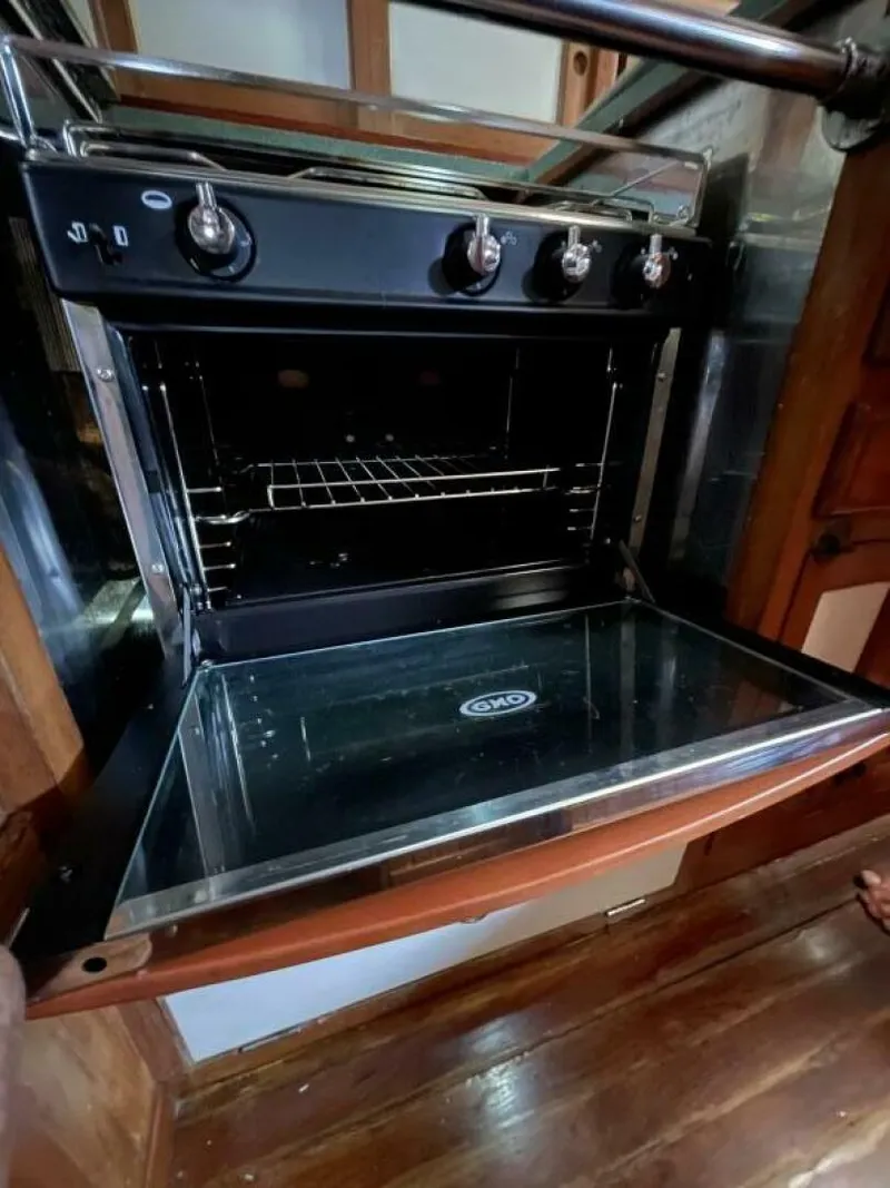 Slide: The Image of Kadey-Krogen Centerboard Cutter 1982 - 5008937