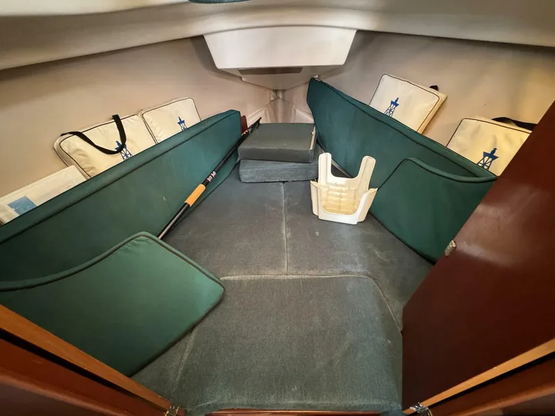 Slide: The Image of Beneteau Oceanis 321 1996 - 5010257