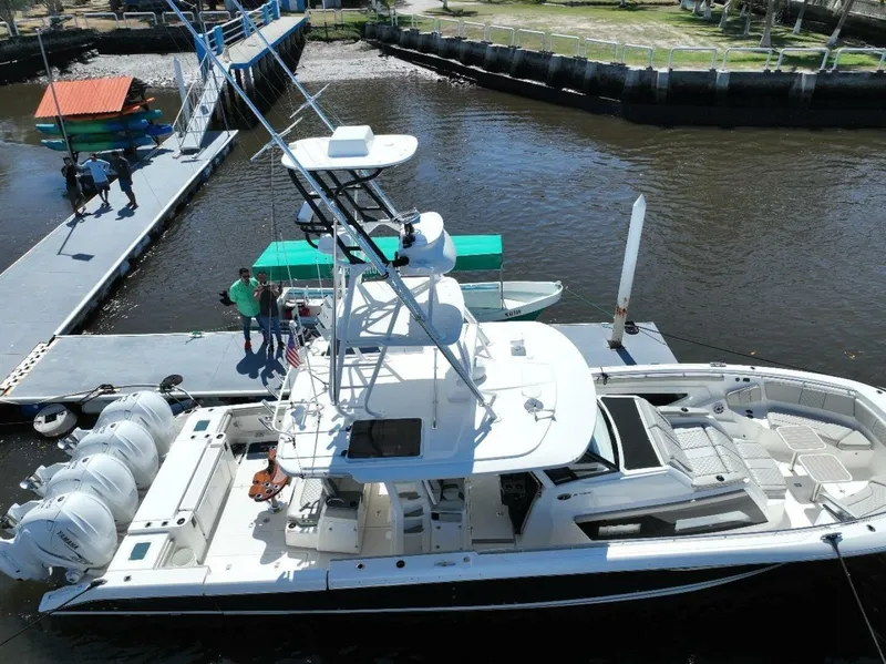 Slide: The Image of Pursuit 42 - Happy Hour - Exterior Profile 2022 Pursuit S428 - Happy Hour  - 5011549