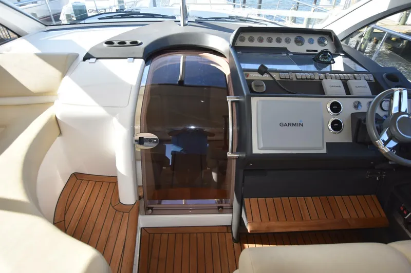 Slide: The Image of Fairline 47 2011 - 5012836