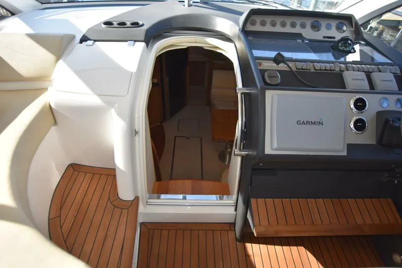 Slide: The Image of Fairline 47 2011 - 5012840