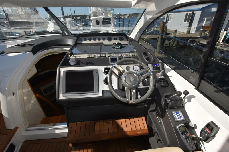 Slide: The Image of Fairline 47 2011 - 5012639