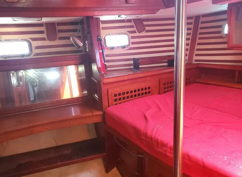 Slide: The Image of Endeavour 43 CC 1982 - 5013230