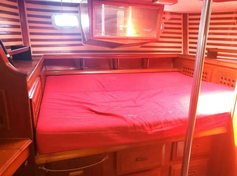 Slide: The Image of Endeavour 43 CC 1982 - 5013231