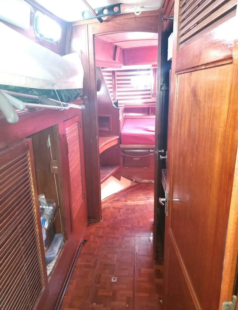 Slide: The Image of Endeavour 43 CC 1982 - 5013218