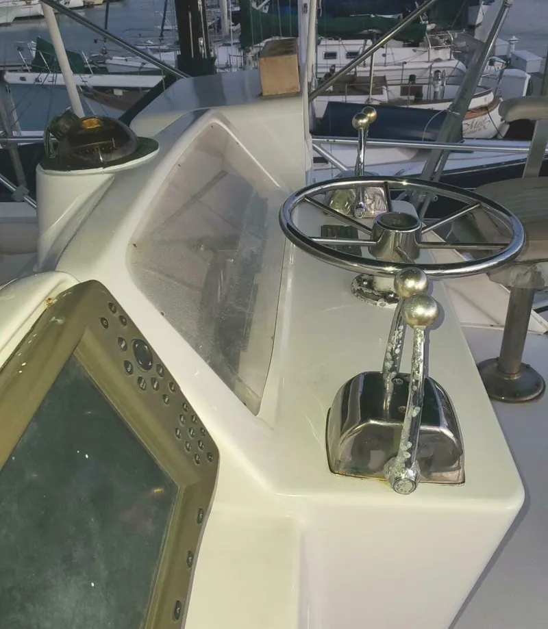 Slide: The Image of Bertram 37 Convertible 1988 - 5013632