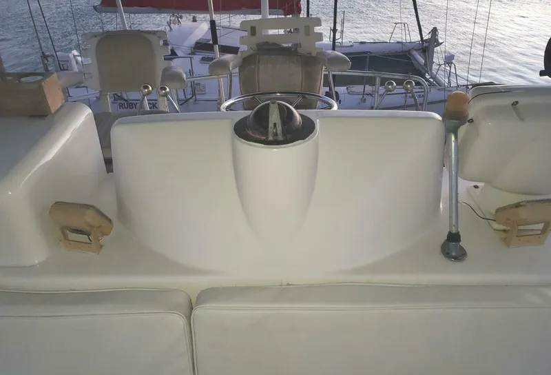 Slide: The Image of Bertram 37 Convertible 1988 - 5013633