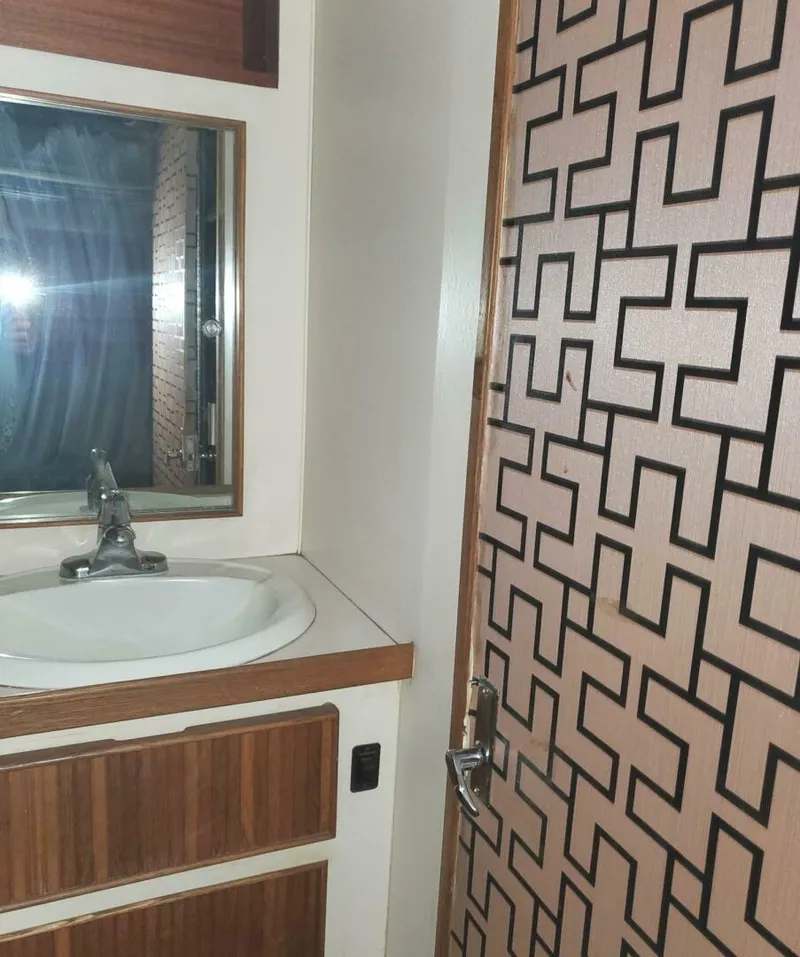 Slide: The Image of Bertram 37 Convertible 1988 - 5013623