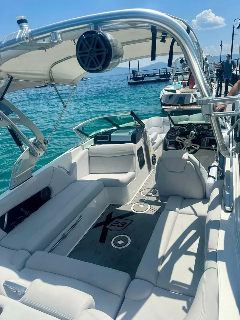 Slide: The Image of Mastercraft X23 2017 - 5042928