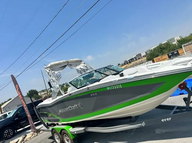 Slide: The Image of Mastercraft X23 2017 - 5042925