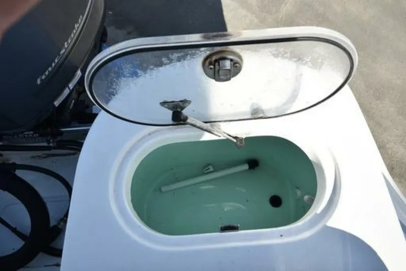 Slide: The Image of NauticStar 2302 2022 - 5023100