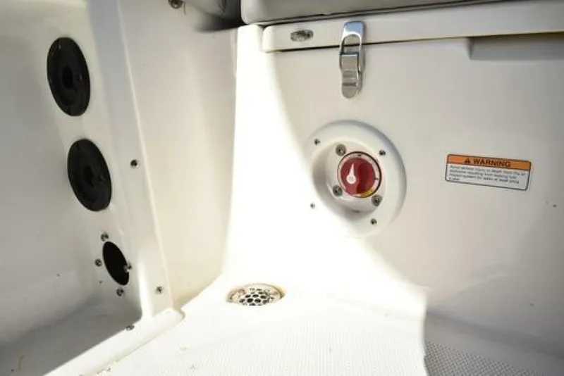 Slide: The Image of NauticStar 2302 2022 - 5023109