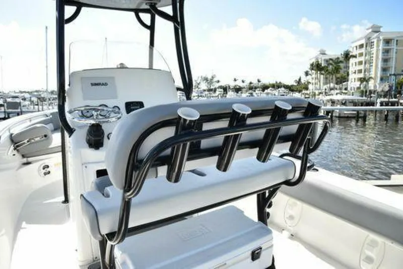 Slide: The Image of NauticStar 2302 2022 - 5023118