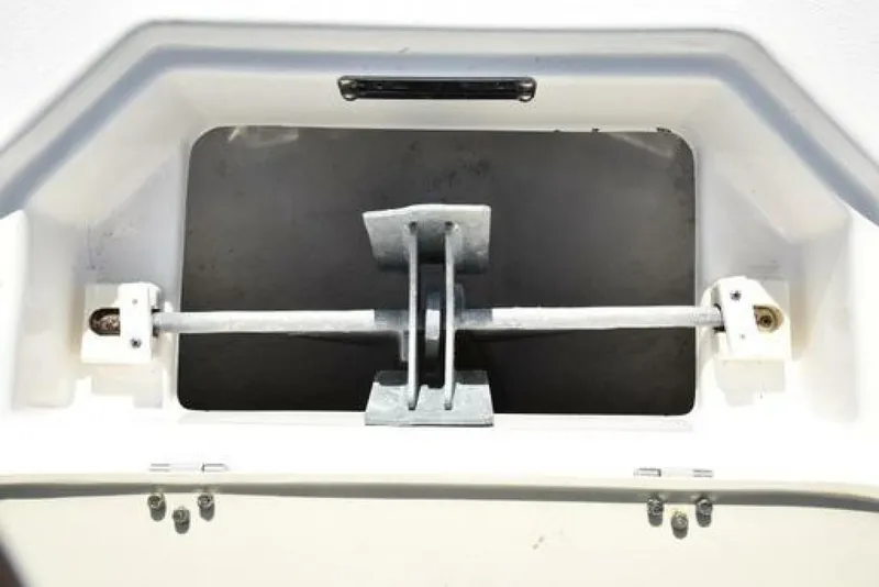 Slide: The Image of NauticStar 2302 2022 - 5023123