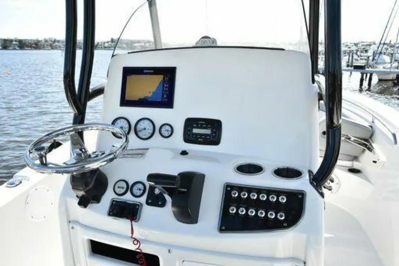 Slide: The Image of NauticStar 2302 2022 - 5023130